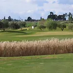 Golf Club *